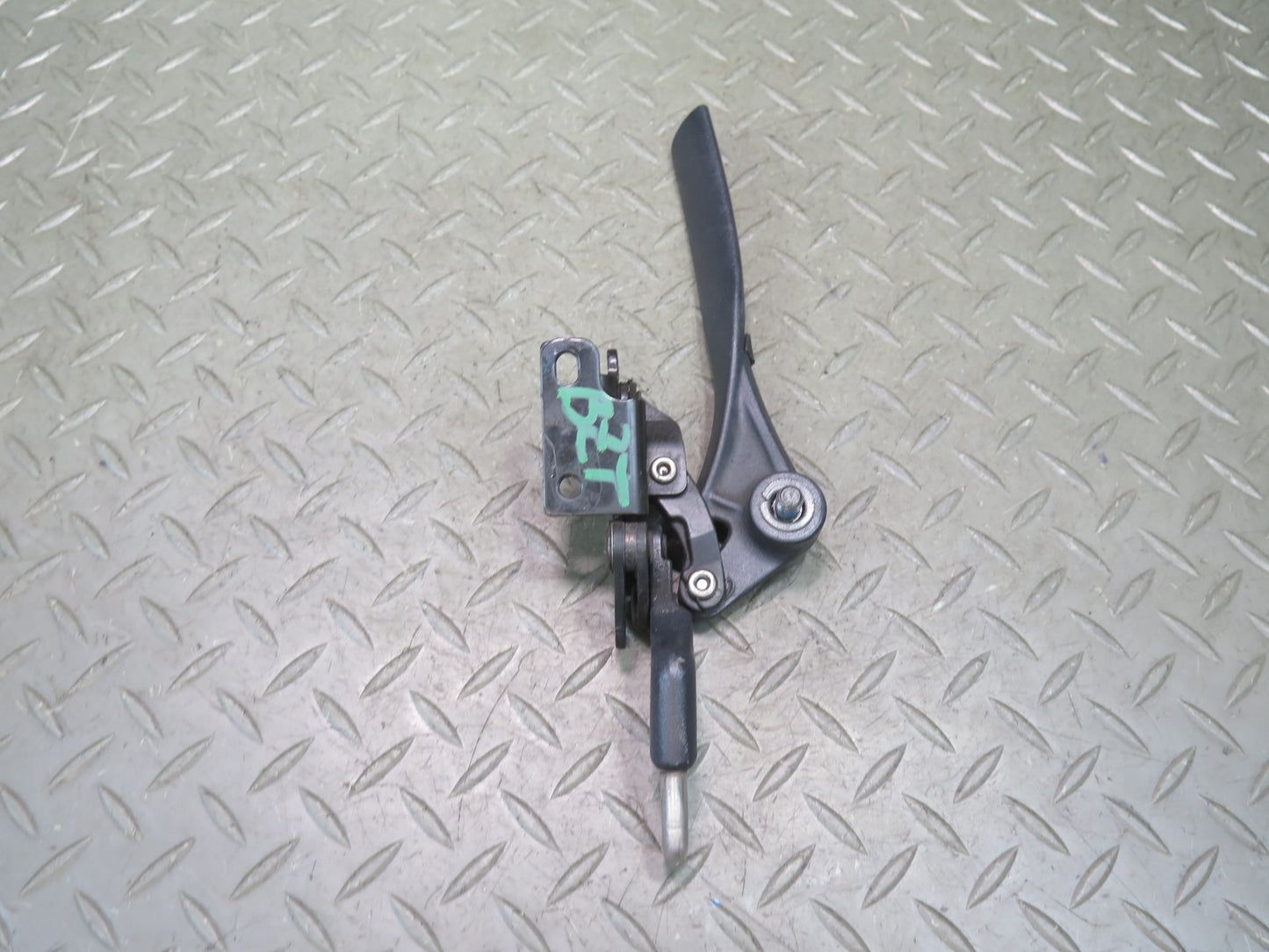 96-02 BMW E36/7 Z3 Roadster Set of 2 Left & Right TOP Roof Lock Latch OEM