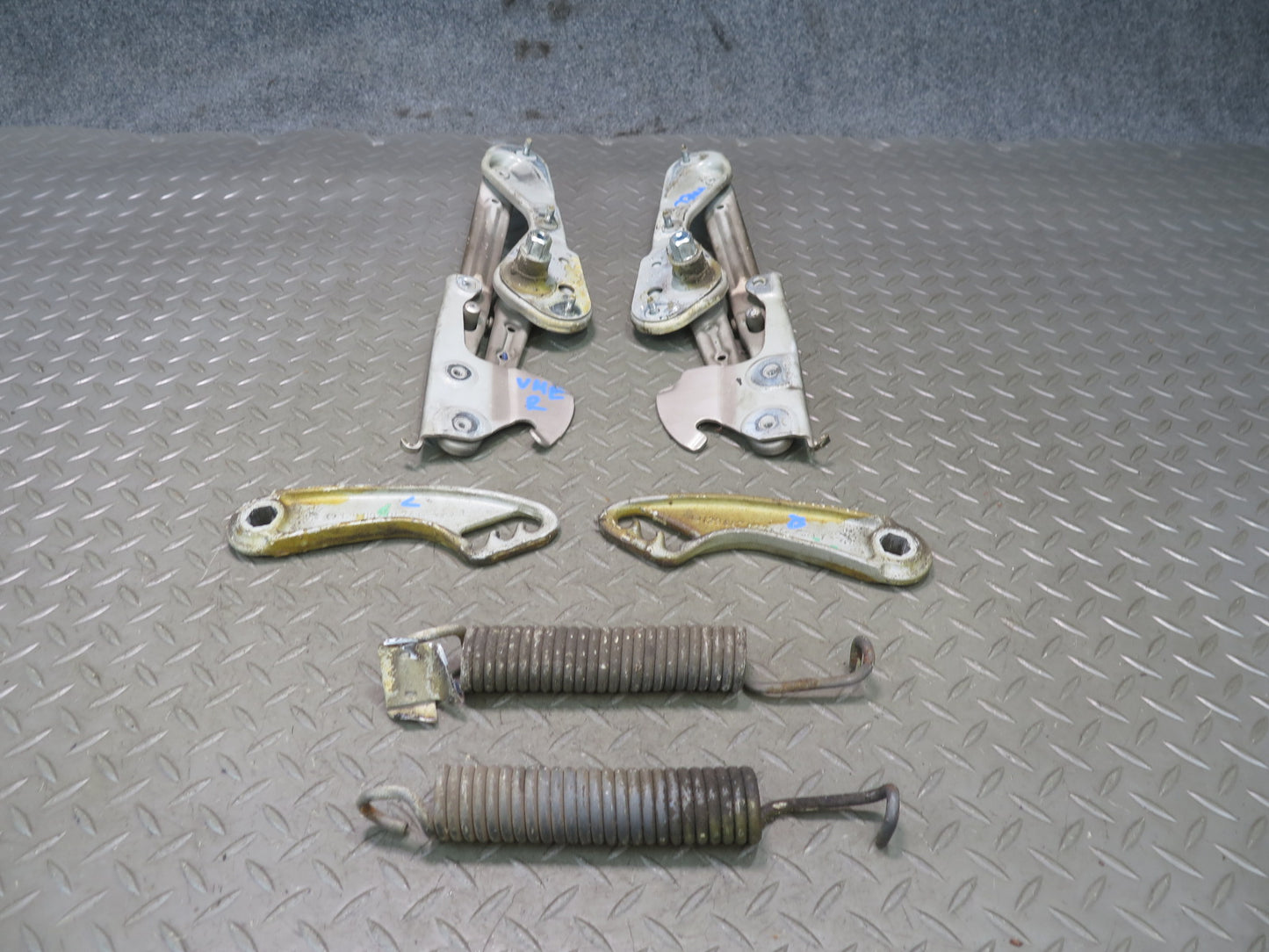 86-93 Mercedes W124 Front Left & Right Hood Hinge Set OEM