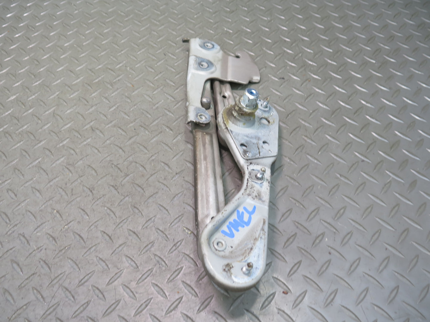 86-93 Mercedes W124 Front Left & Right Hood Hinge Set OEM