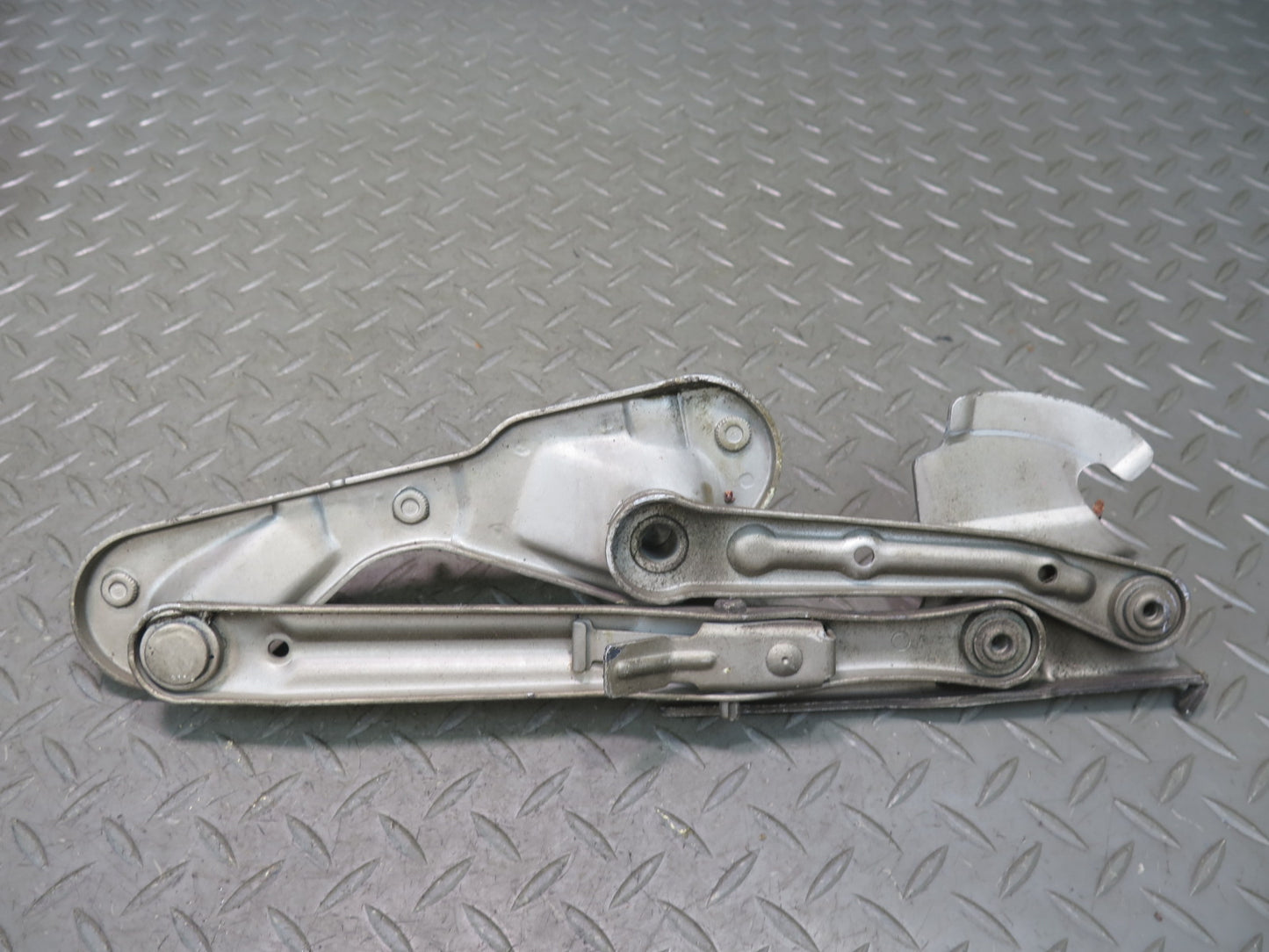 86-93 Mercedes W124 Front Left & Right Hood Hinge Set OEM