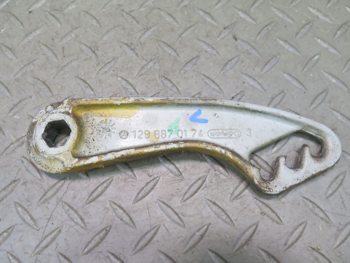 86-93 Mercedes W124 Front Left & Right Hood Hinge Set OEM