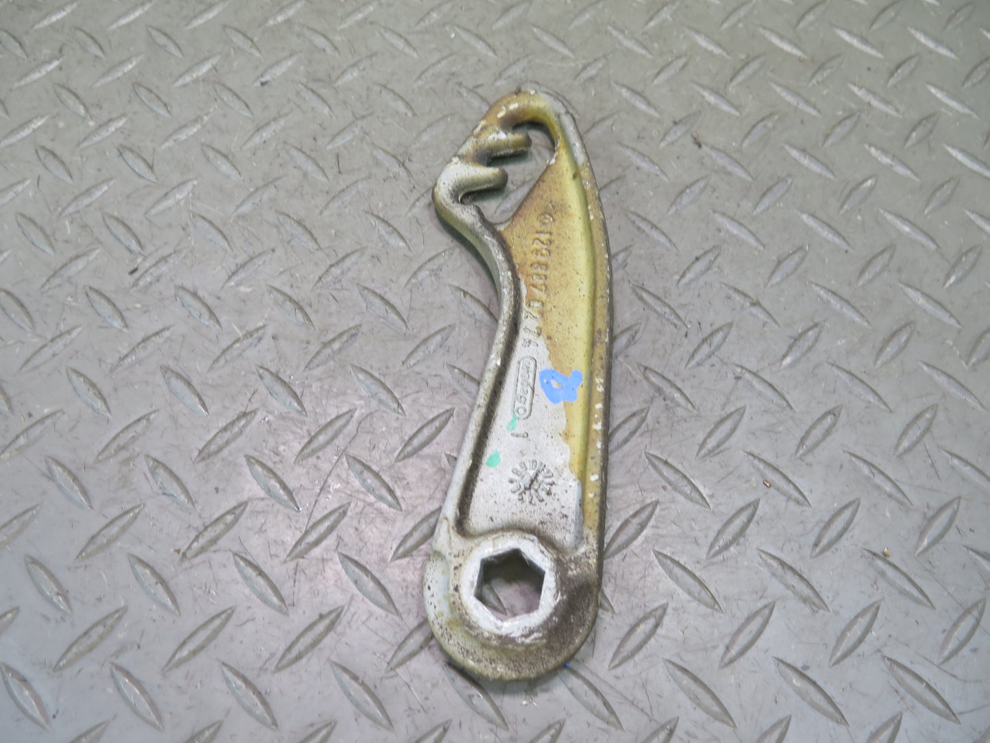86-93 Mercedes W124 Front Left & Right Hood Hinge Set OEM