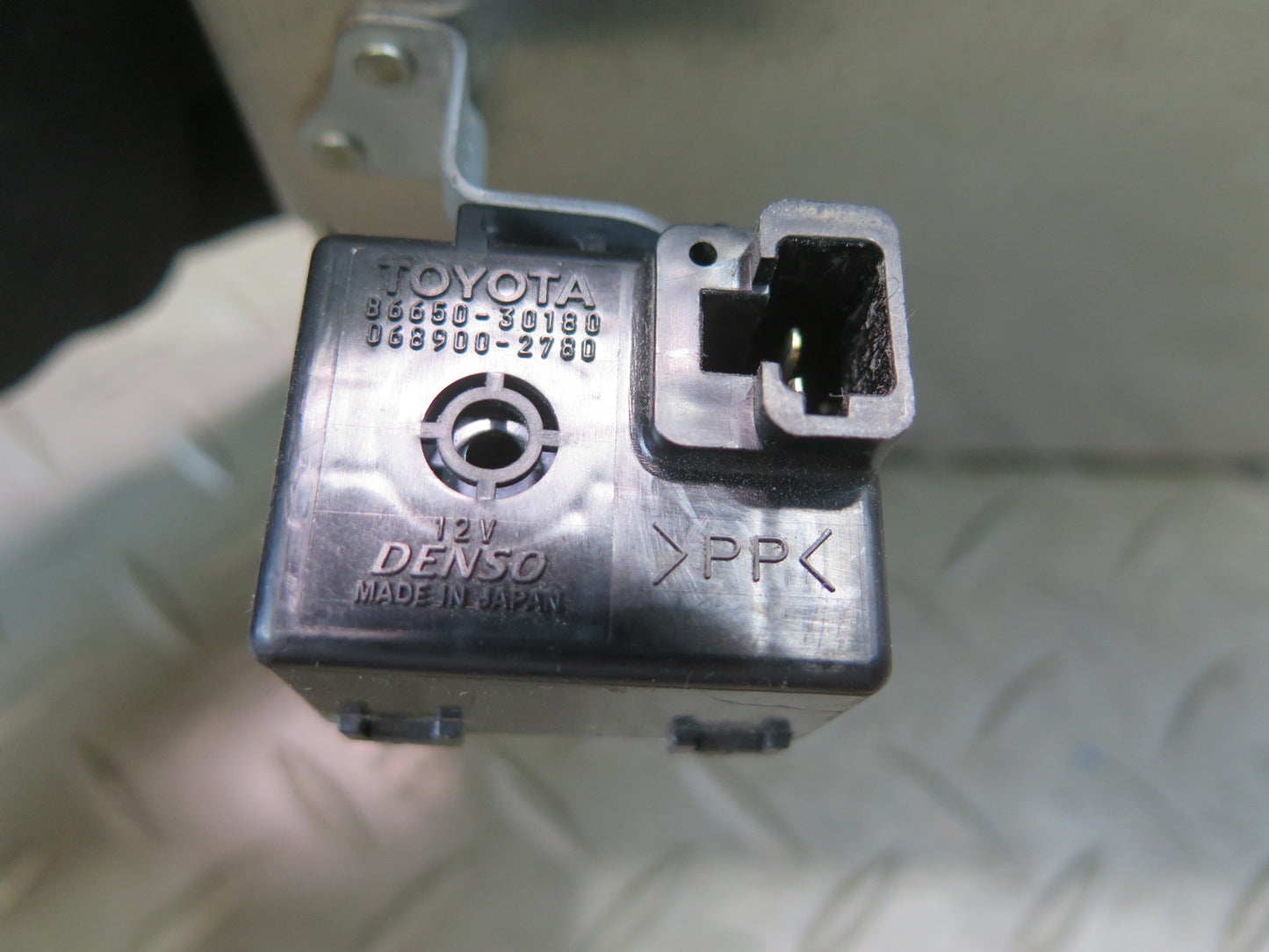 01-05 Lexus UZS160 GS300 GS430 ABS TRC VSC Control Module Unit 89540-30392 OEM