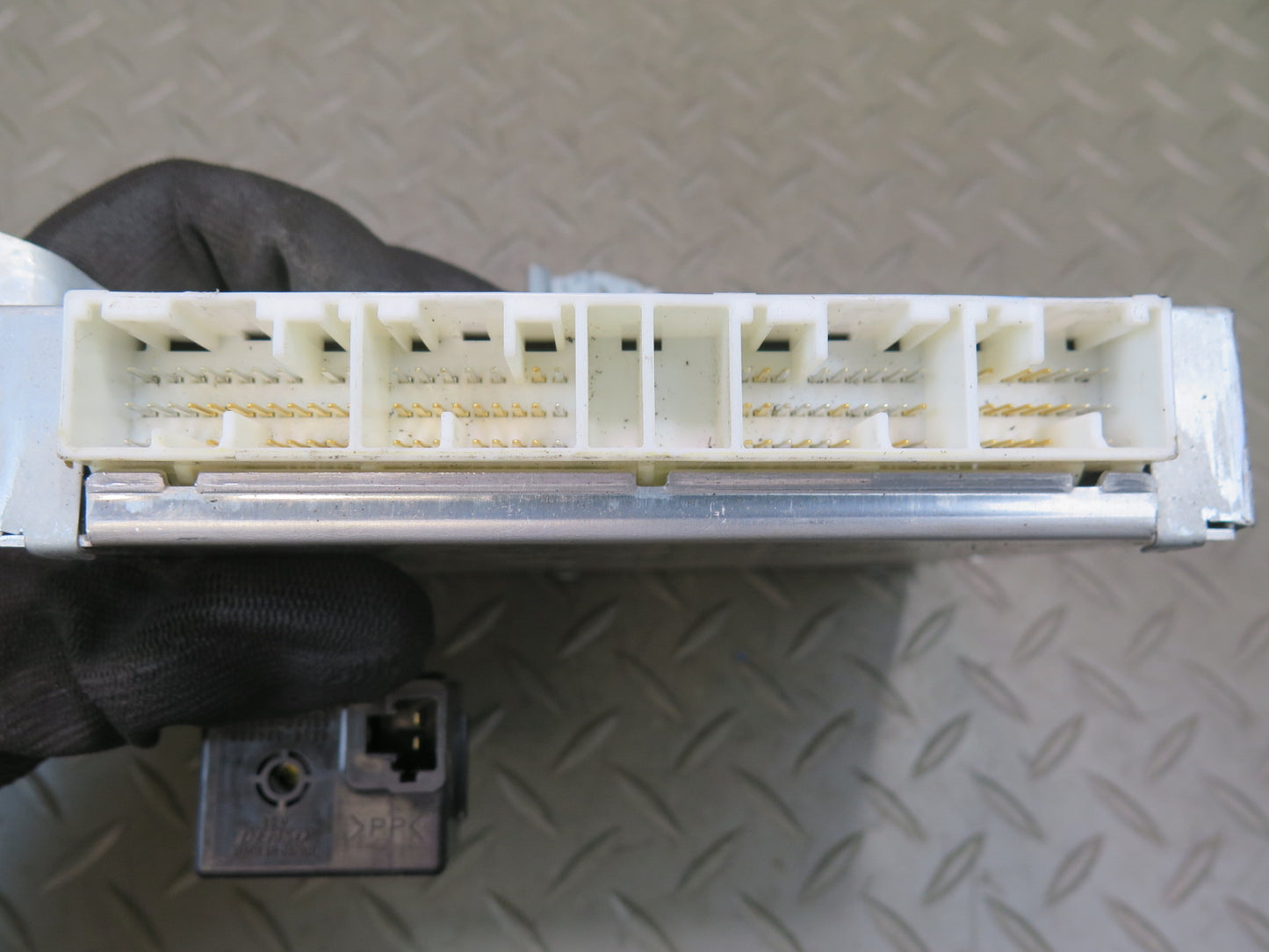 01-05 Lexus UZS160 GS300 GS430 ABS TRC VSC Control Module Unit 89540-30392 OEM