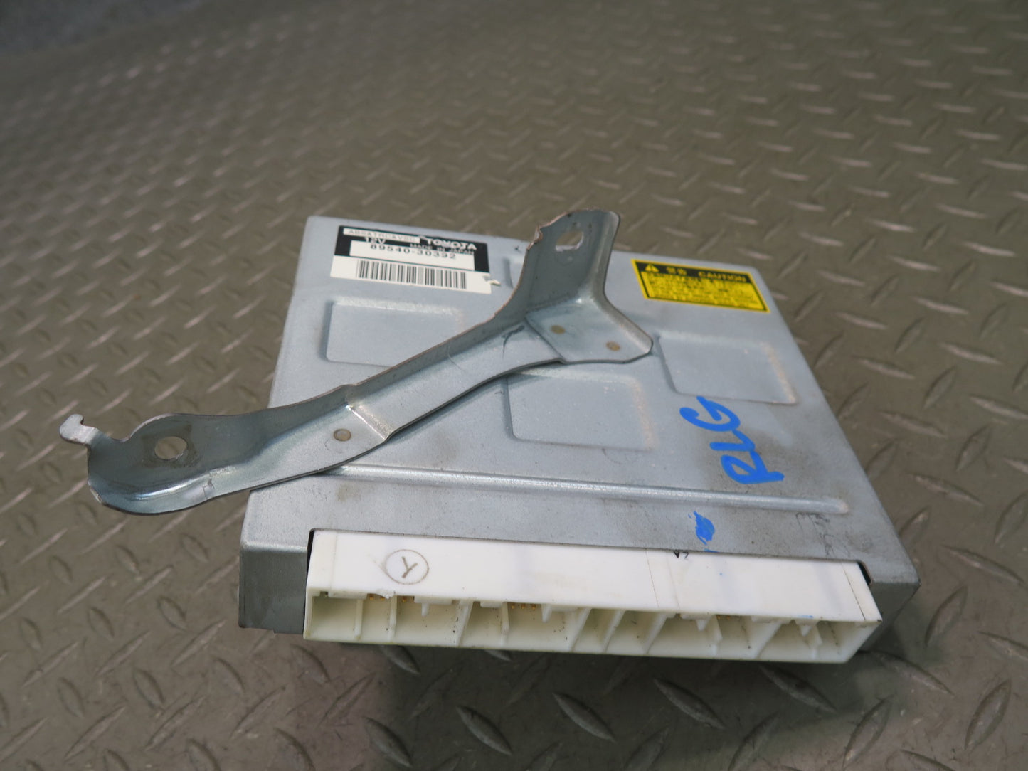 01-05 Lexus UZS160 GS300 GS430 ABS TRC VSC Control Module Unit 89540-30392 OEM