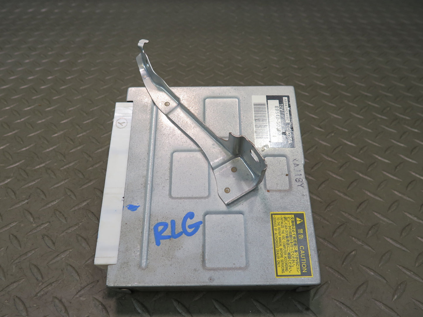 01-05 Lexus UZS160 GS300 GS430 ABS TRC VSC Control Module Unit 89540-30392 OEM