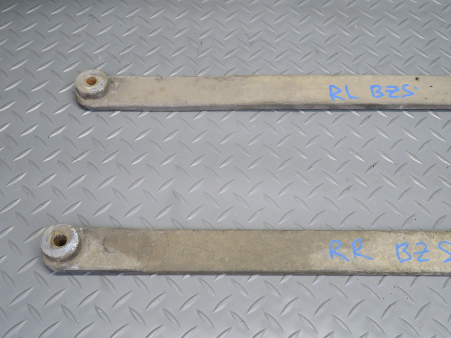 03-08 BMW E85 Z4 Set of 2 Rear Suspension Subframe Support Rail Bracket OEM
