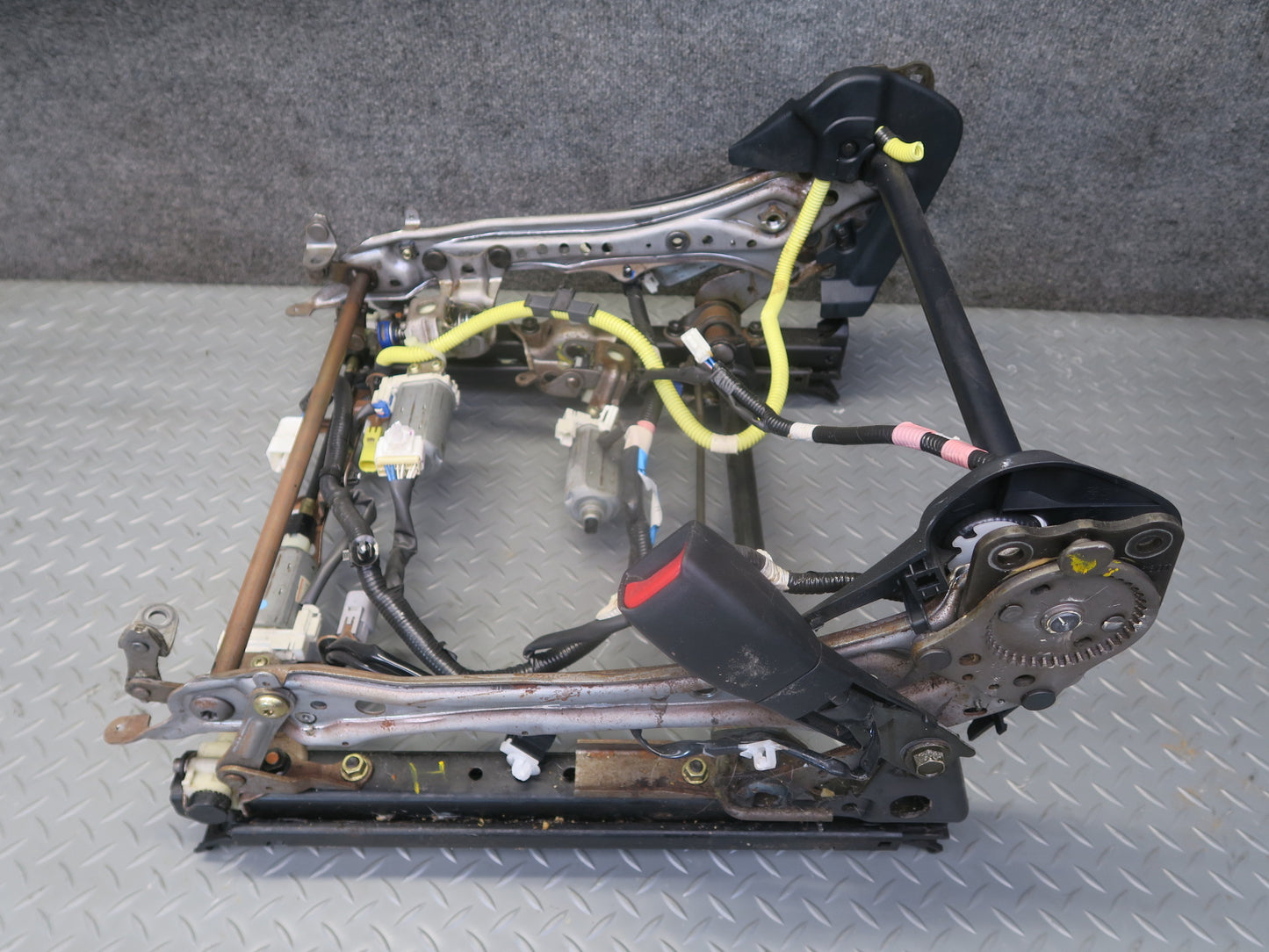 00-05 Lexus JZS160 GS430 Front Right Seat Lower Frame Track Rail w Motor OEM