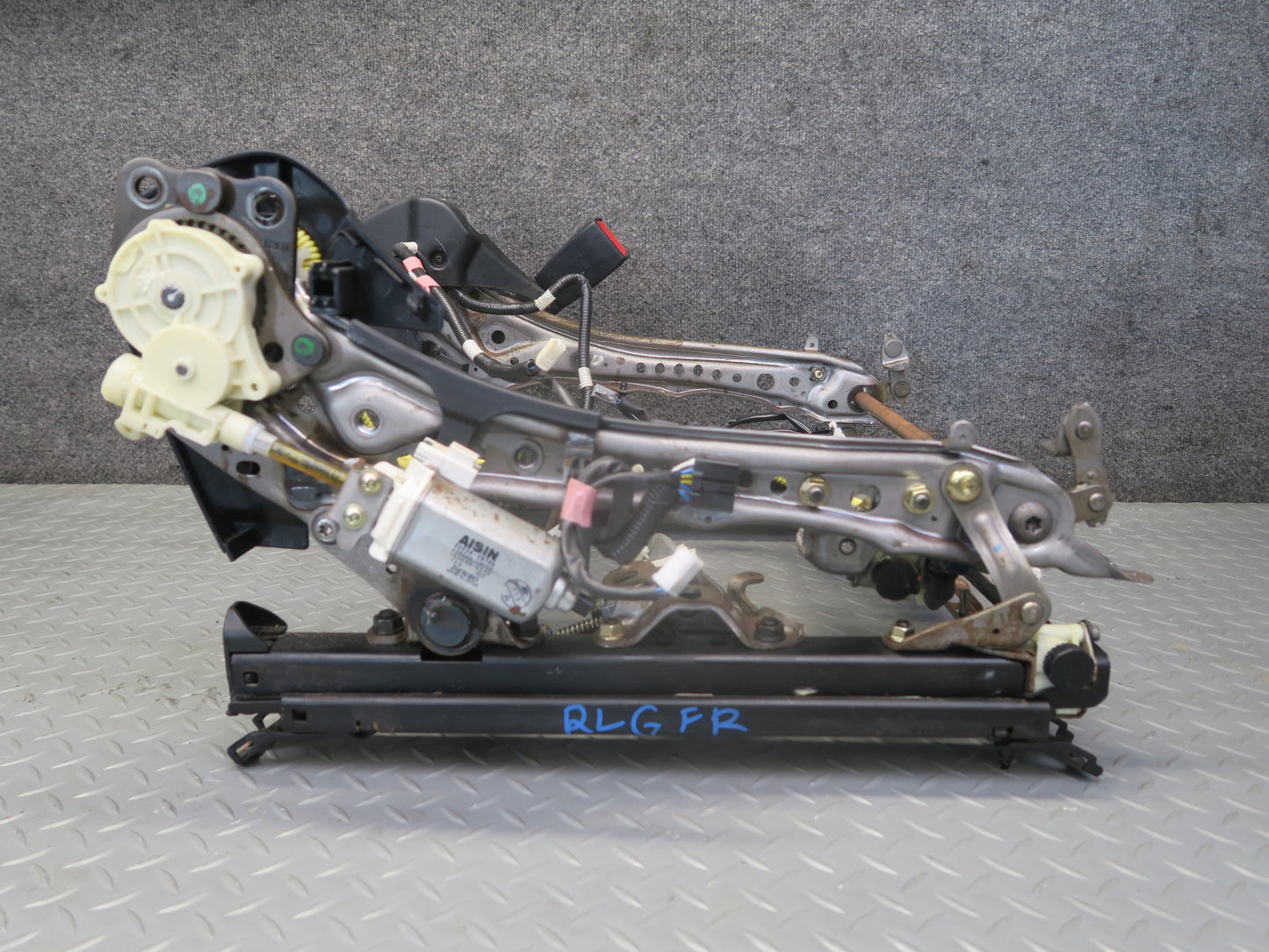 00-05 Lexus JZS160 GS430 Front Right Seat Lower Frame Track Rail w Motor OEM