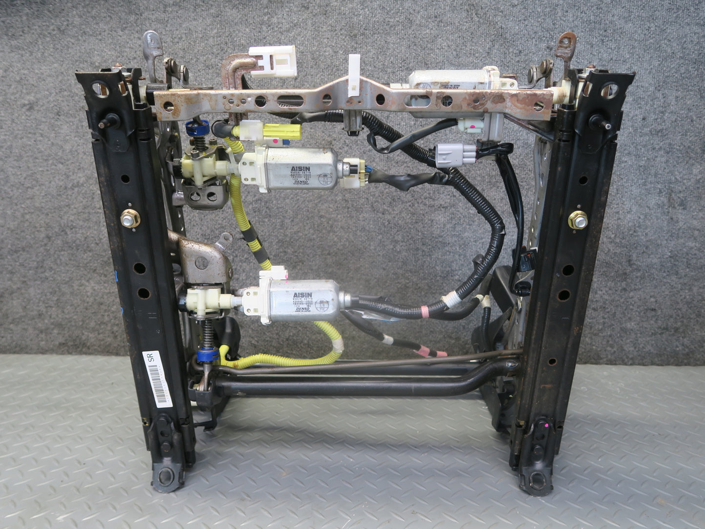 00-05 Lexus JZS160 GS430 Front Right Seat Lower Frame Track Rail w Motor OEM