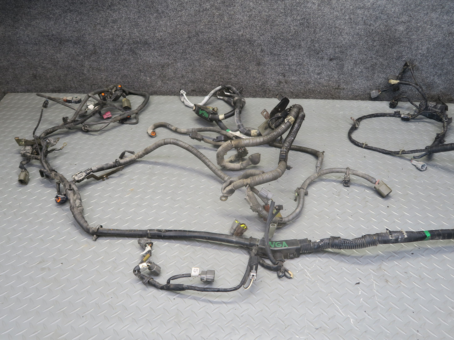 95-97 Nissan Gloria HY33 VQ30DET A/T Engine Bay Wire Wiring Harness OEM