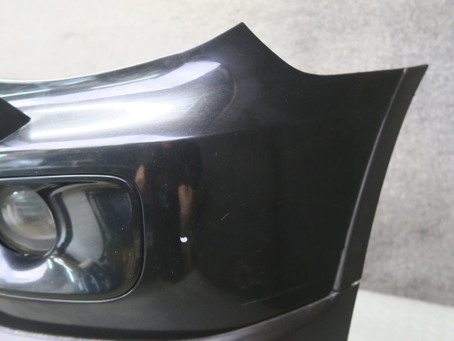 04-06 BMW E53 X5 4.8is Front Bumper Cover Black w Fog Lights PDC Sensors OEM