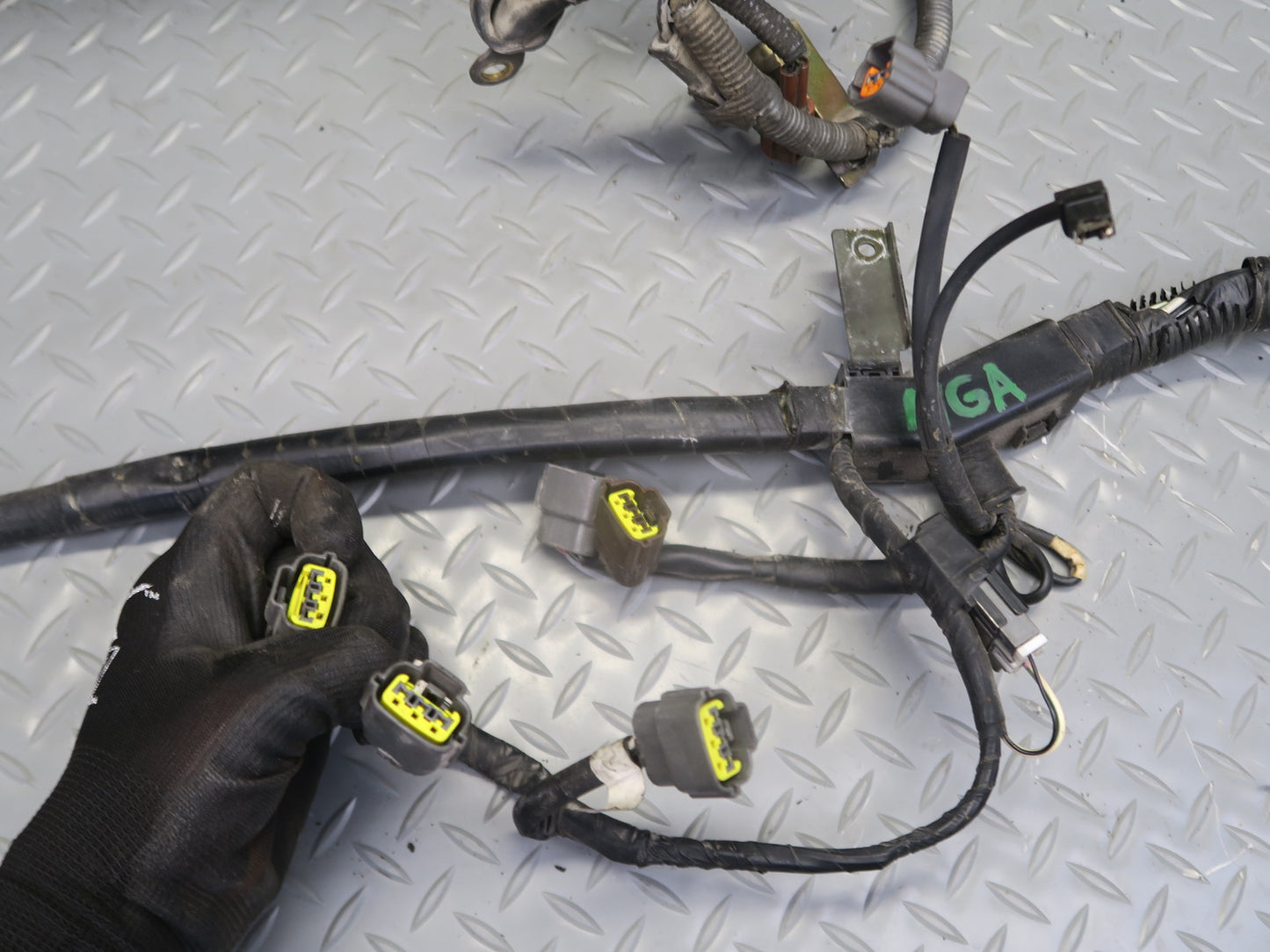 95-97 Nissan Gloria HY33 VQ30DET A/T Engine Bay Wire Wiring Harness OEM