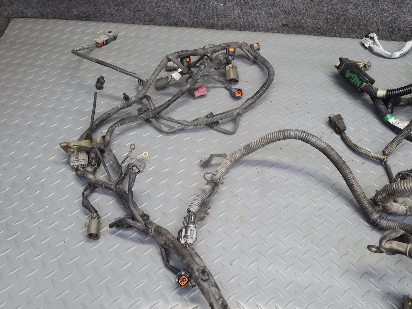 95-97 Nissan Gloria HY33 VQ30DET A/T Engine Bay Wire Wiring Harness OEM