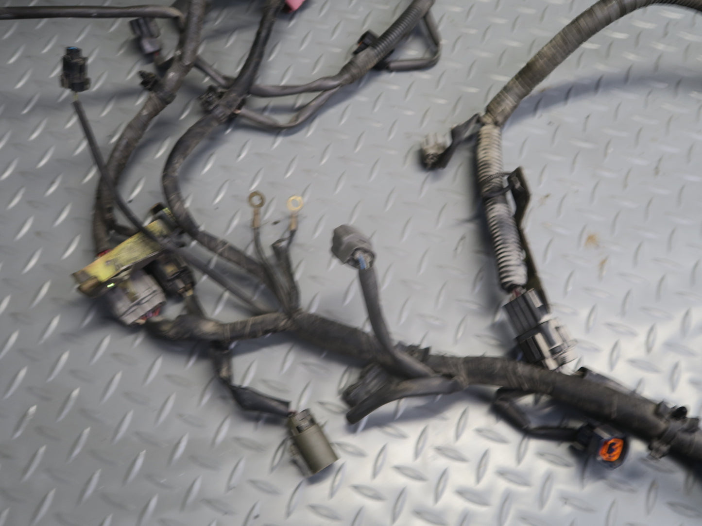 95-97 Nissan Gloria HY33 VQ30DET A/T Engine Bay Wire Wiring Harness OEM