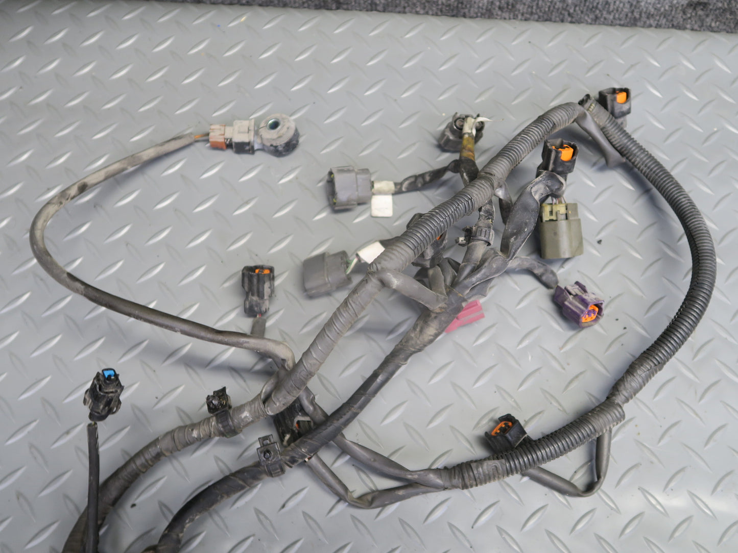 95-97 Nissan Gloria HY33 VQ30DET A/T Engine Bay Wire Wiring Harness OEM