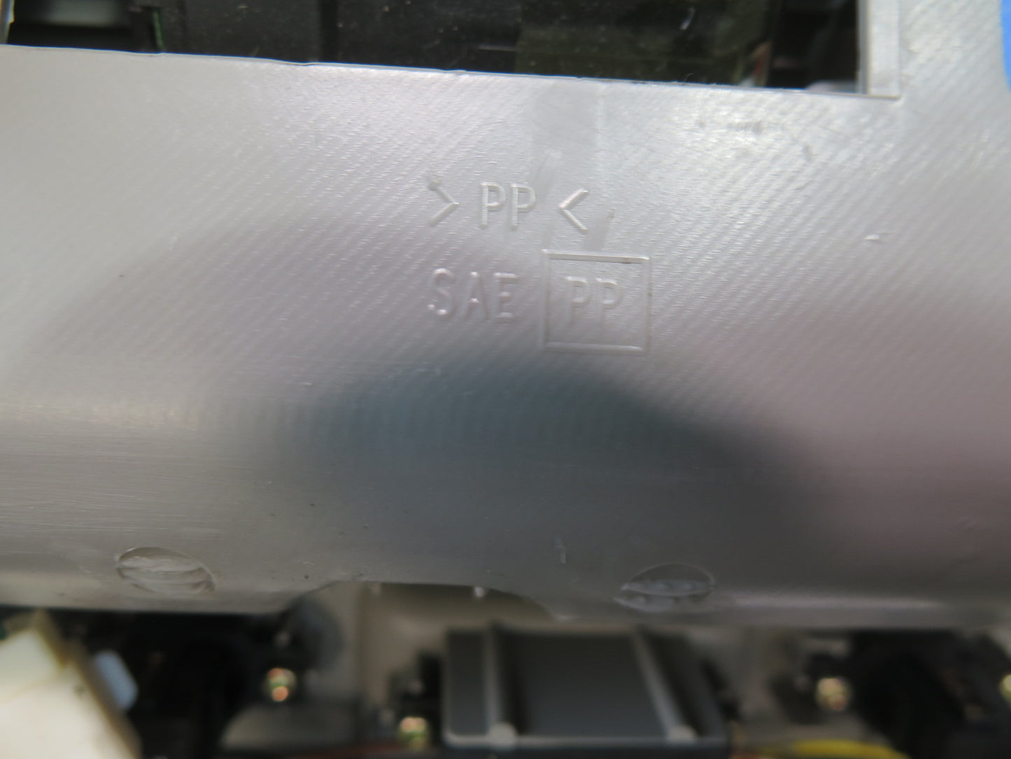 98-05 Lexus GS300 GS430 Front Overhead Interior Dome Light Lamp w Homelink OEM