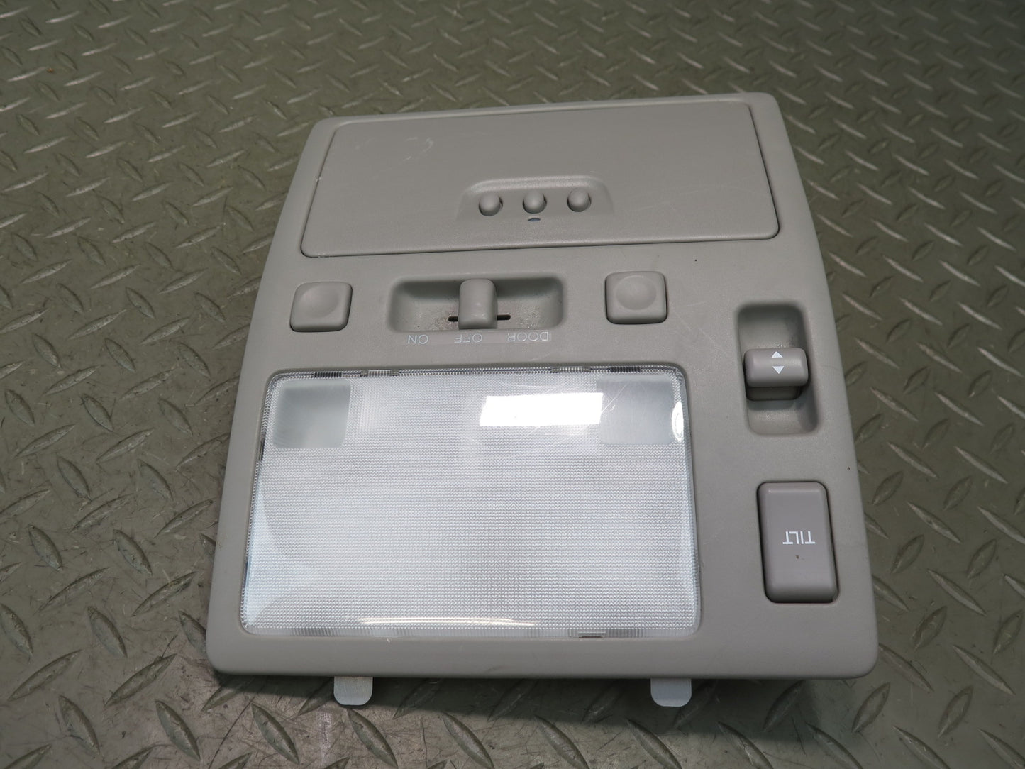 98-05 Lexus GS300 GS430 Front Overhead Interior Dome Light Lamp w Homelink OEM