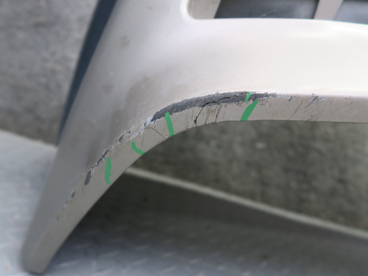 86-93 Mercedes W124 300E Front Bumper Cover Smoke Silver Metallic OEM