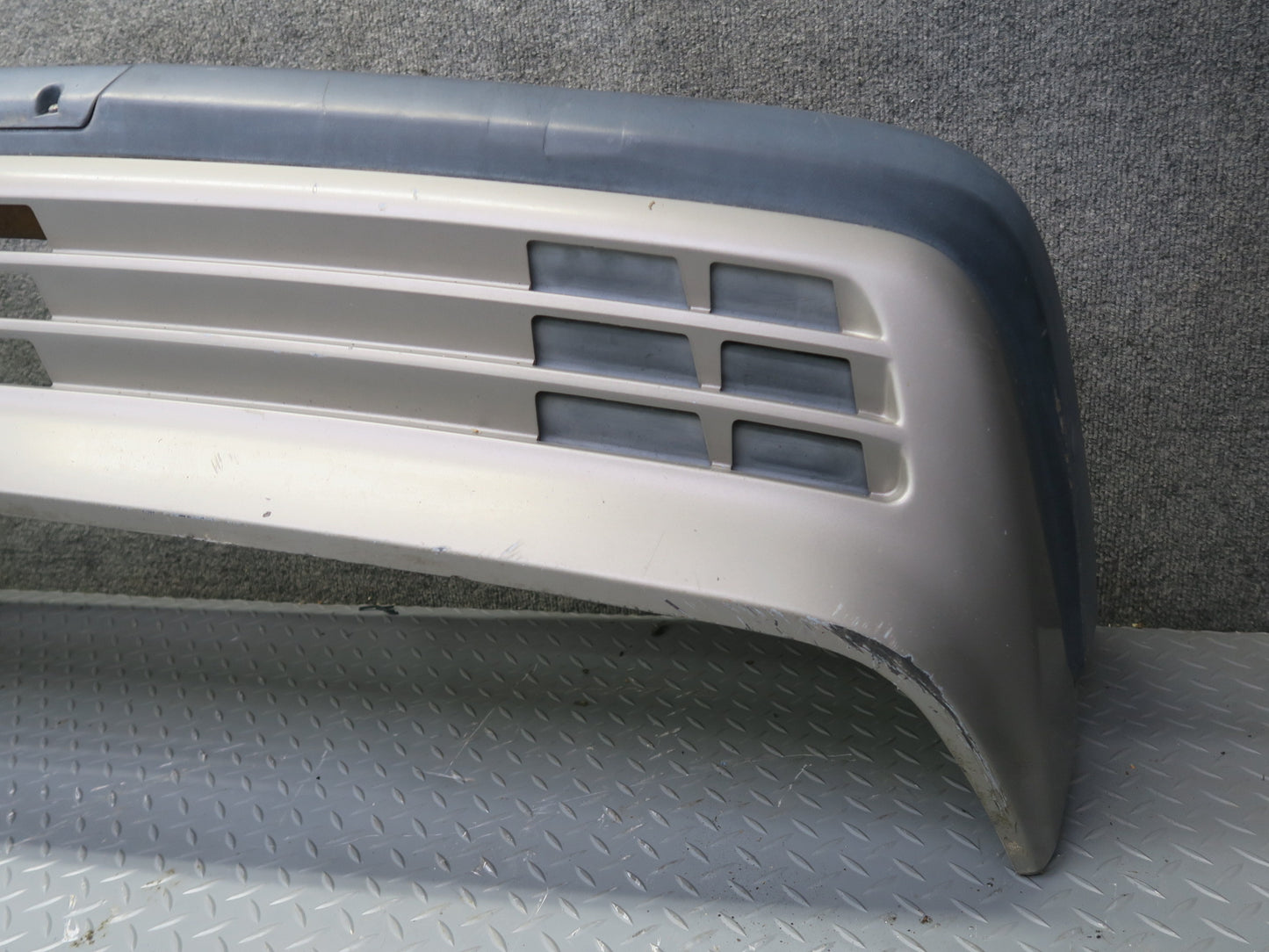 86-93 Mercedes W124 300E Front Bumper Cover Smoke Silver Metallic OEM