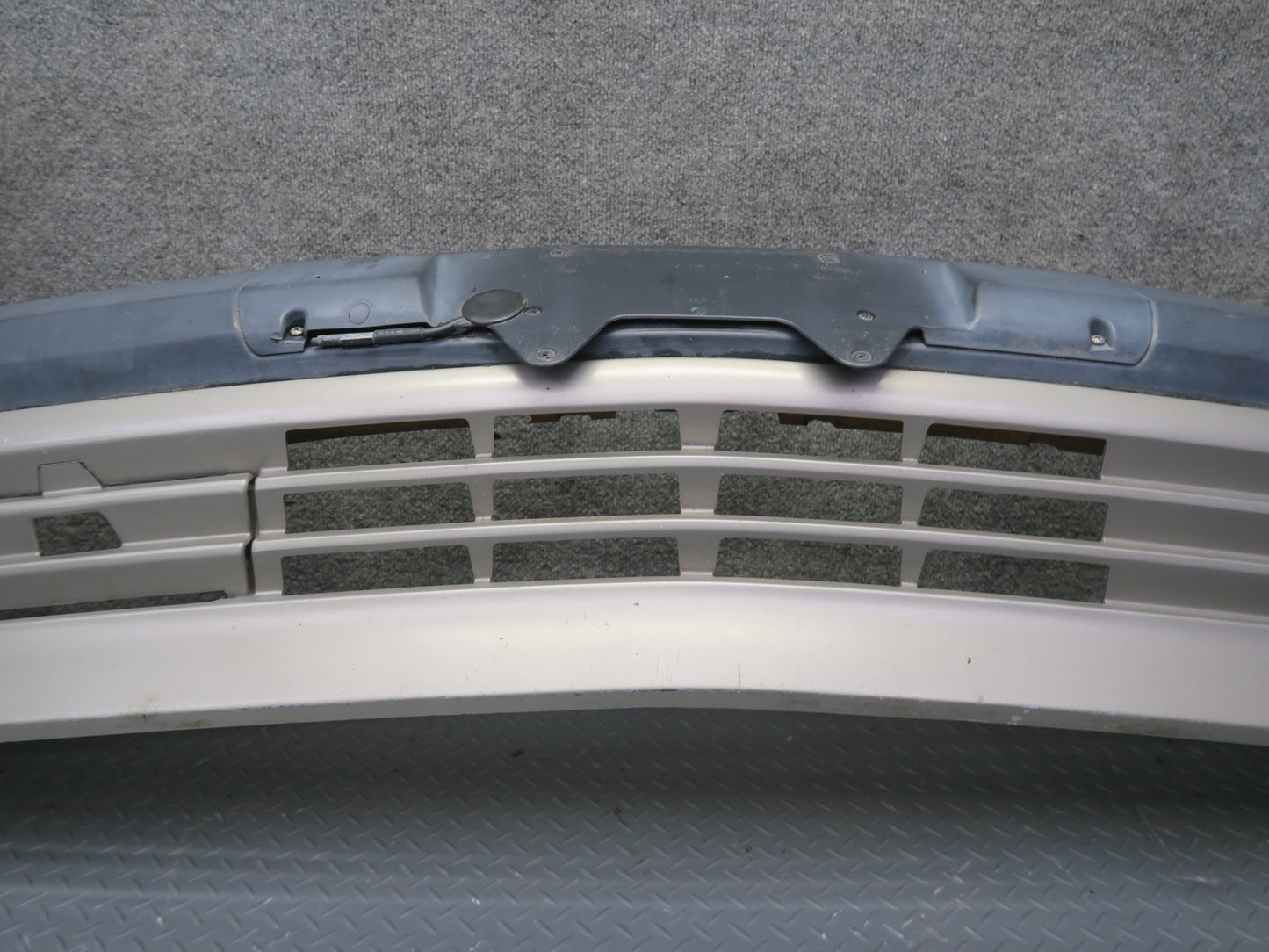 86-93 Mercedes W124 300E Front Bumper Cover Smoke Silver Metallic OEM