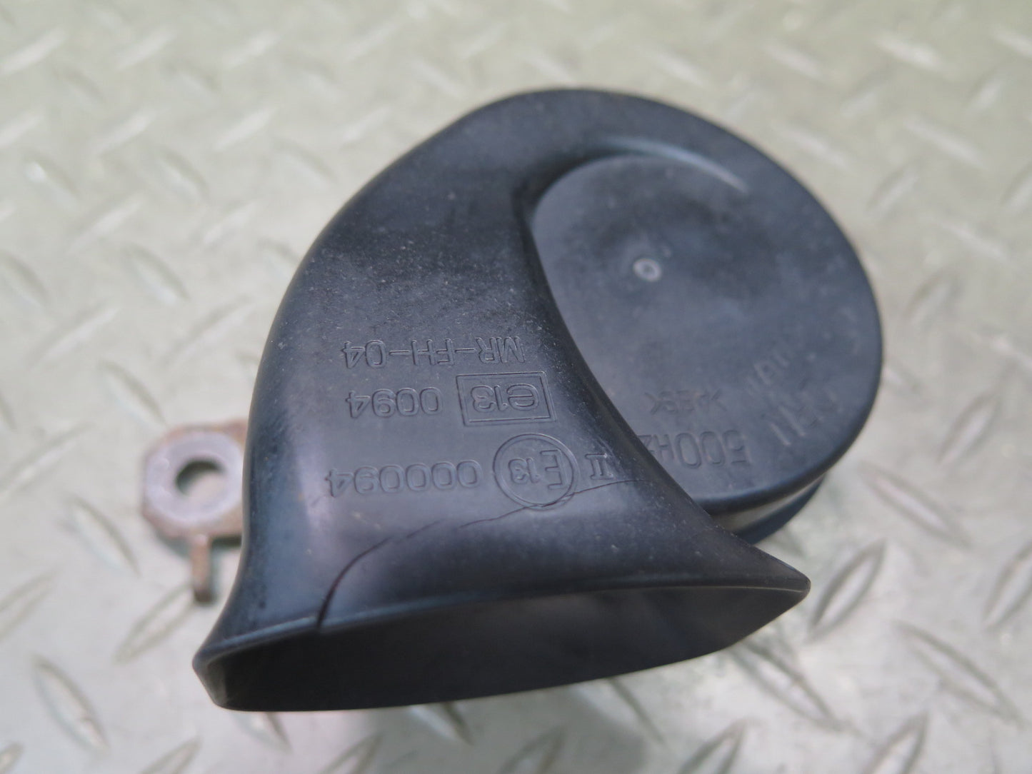 01-05 Lexus GS300 GS430 High & Low Tone Note Pitch Horn Signal Siren Set OEM
