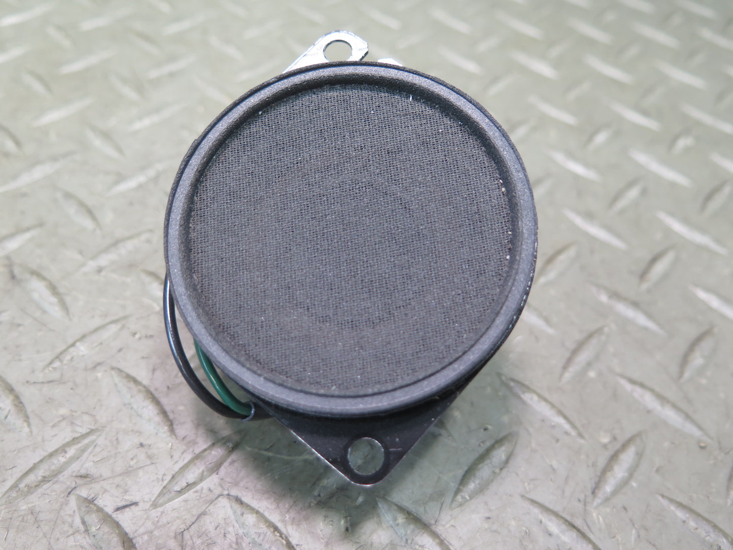 01-05 Lexus GS300 GS430 Front Center Audio Speaker Mark Levinson 86160-0W220 OEM
