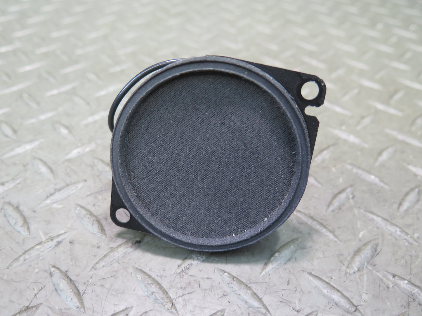 01-05 Lexus GS300 GS430 Front Center Audio Speaker Mark Levinson 86160-0W220 OEM
