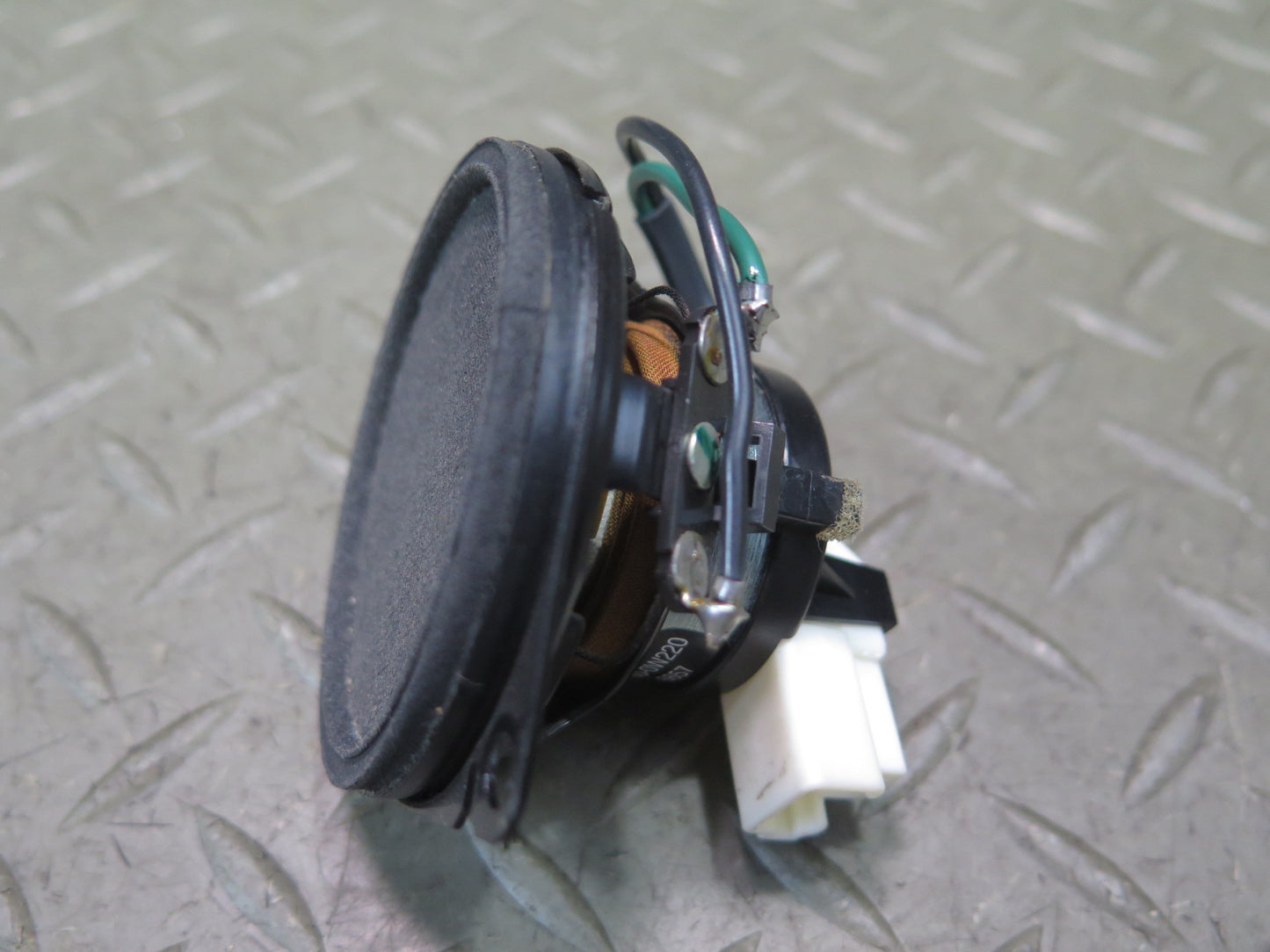 01-05 Lexus GS300 GS430 Front Center Audio Speaker Mark Levinson 86160-0W220 OEM