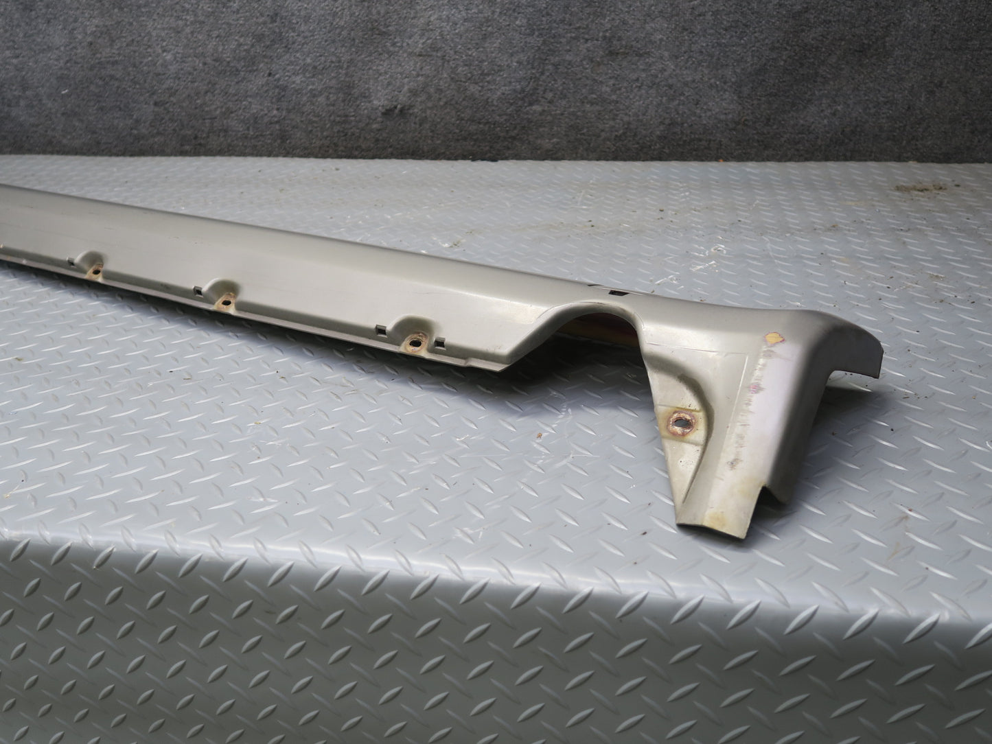 90-93 Mercedes W124 300E Left & Right Side Skirt Rocker Panel Molding Set OEM