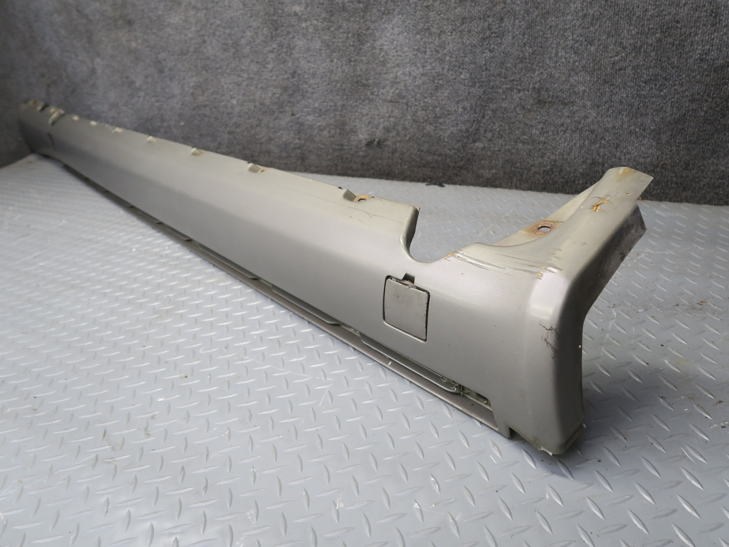 90-93 Mercedes W124 300E Left & Right Side Skirt Rocker Panel Molding Set OEM