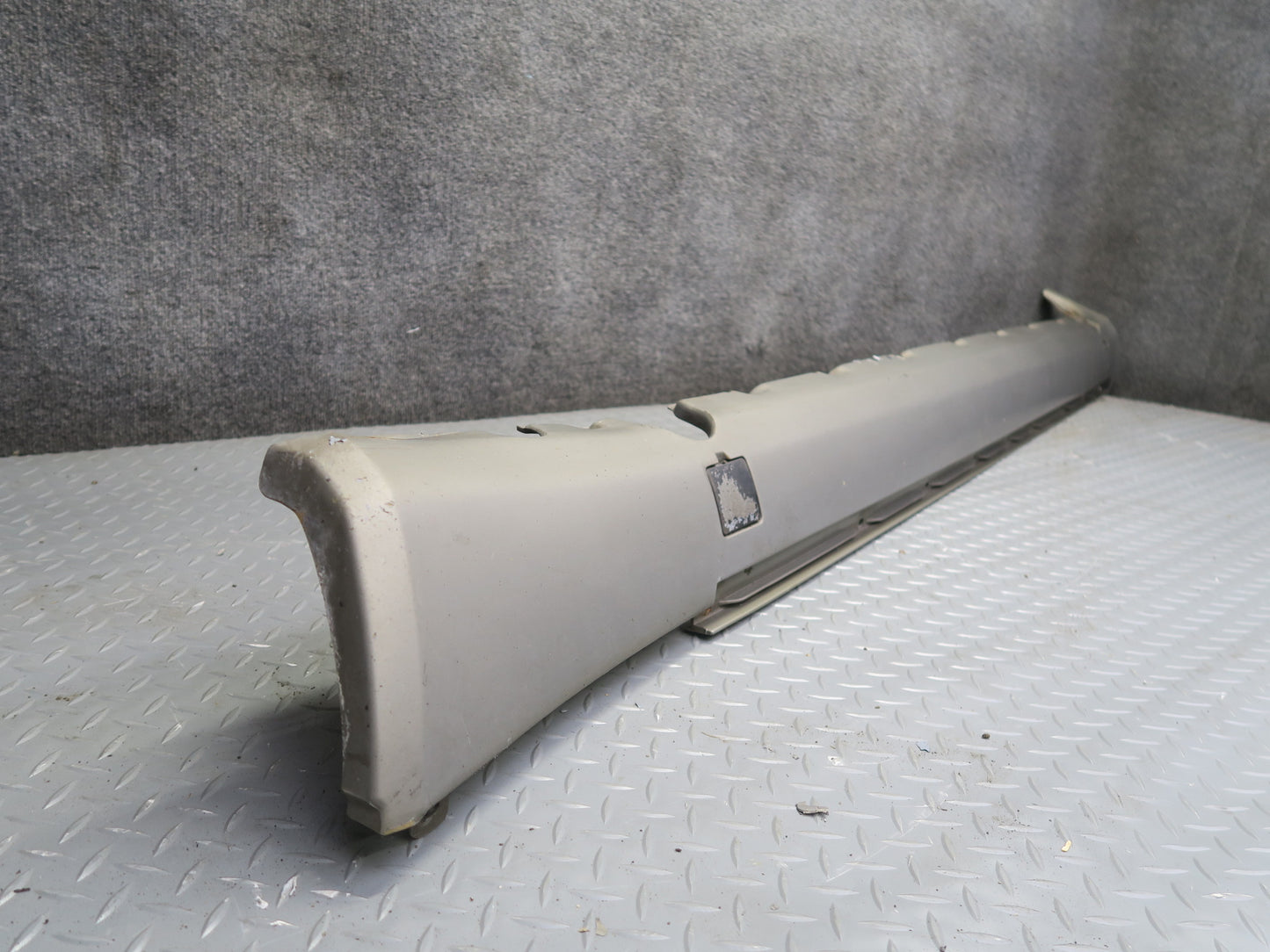 90-93 Mercedes W124 300E Left & Right Side Skirt Rocker Panel Molding Set OEM