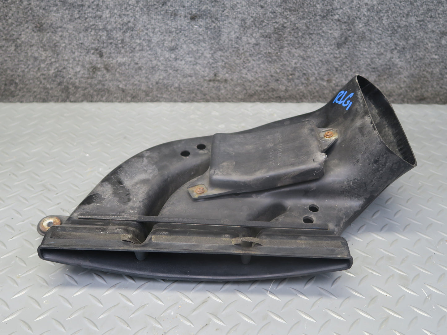 01-05 Lexus GS430 Air Intake Cleaner Filter Box w MAF Sensor & Duct Assy OEM