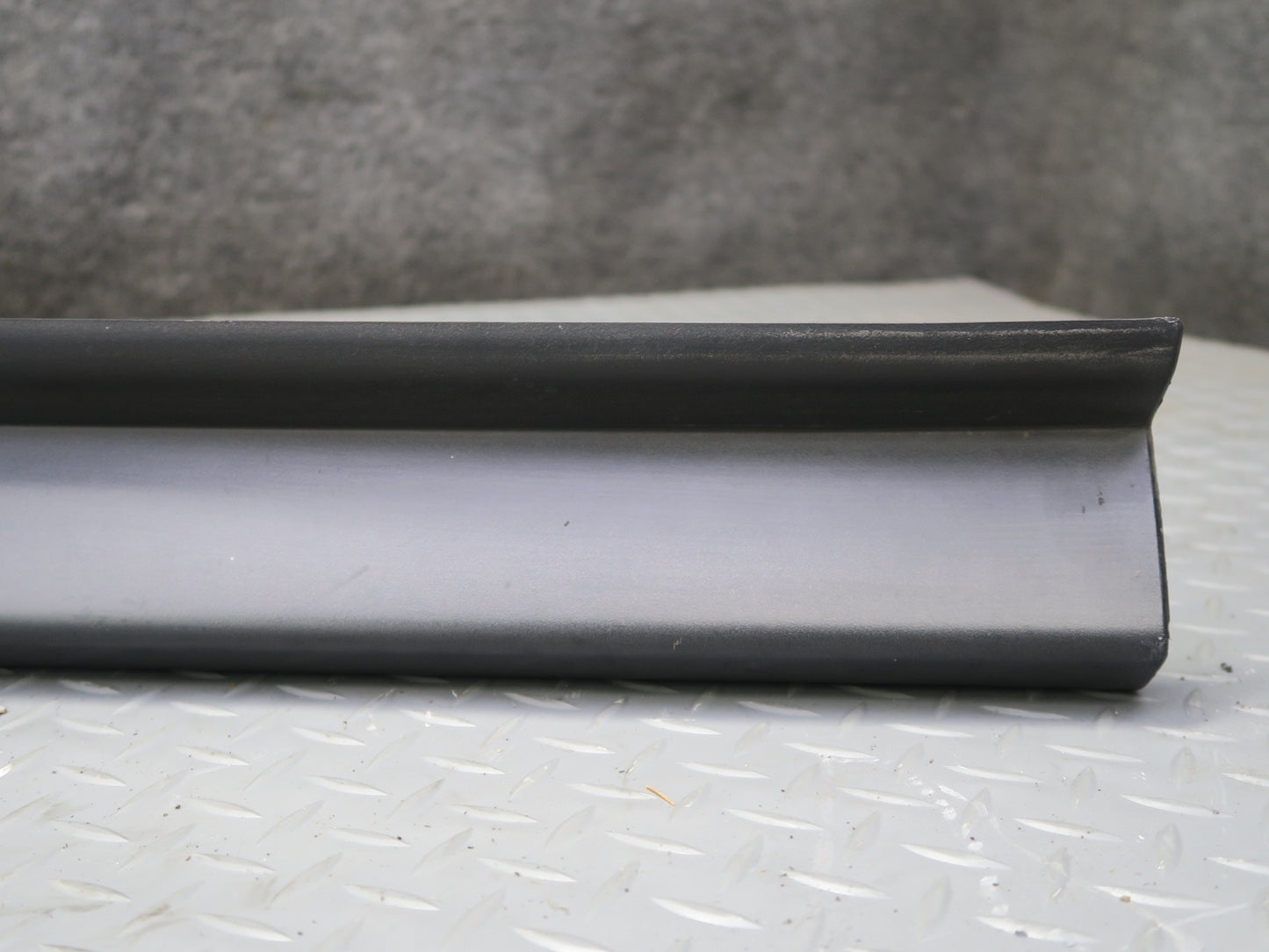 00-06 BMW E53 X5 Side Skirt Rocker Panel Molding Support Frame Set OEM