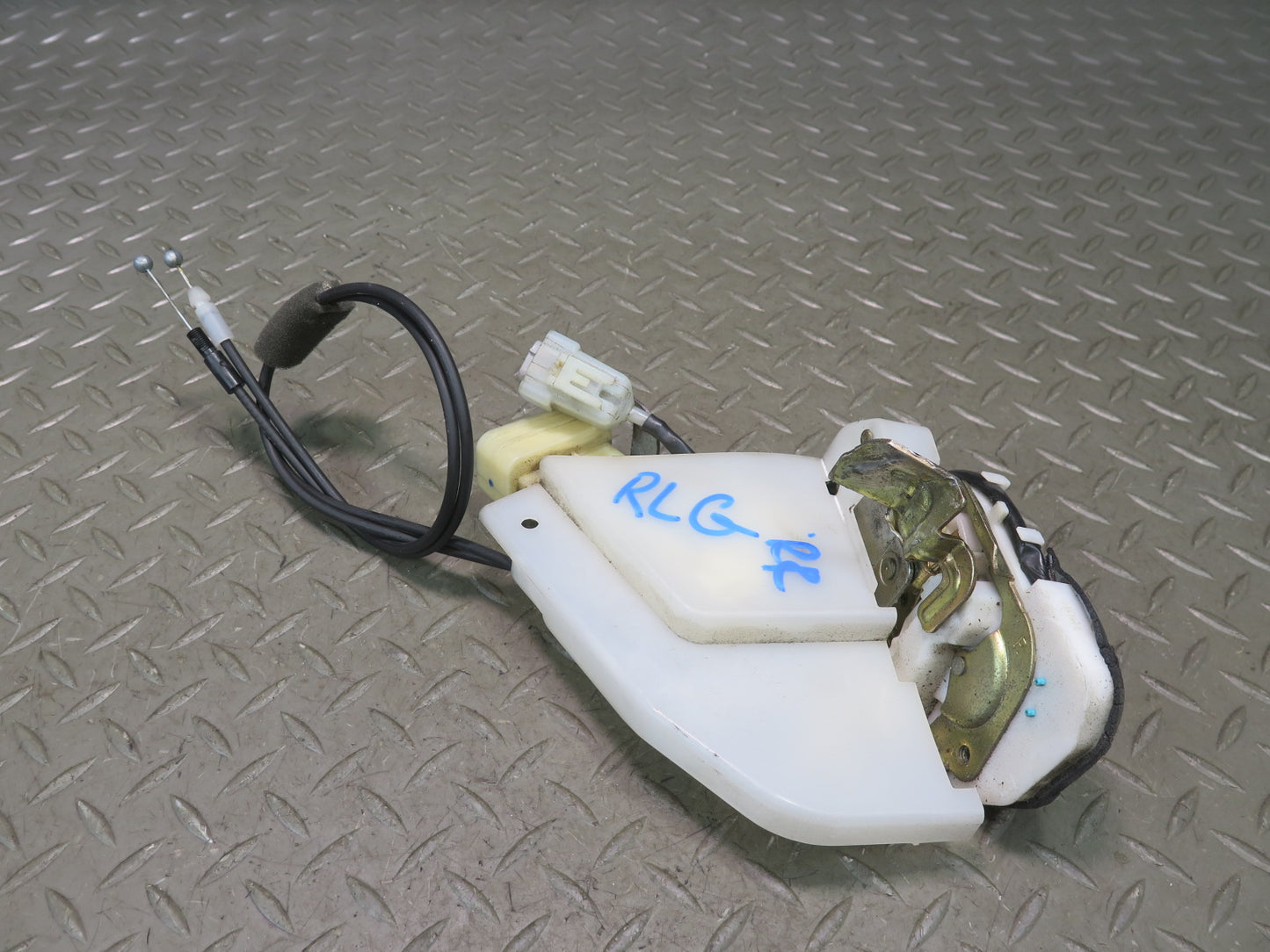 98-05 Lexus UZS160 GS300 GS400 GS430 Rear Right Door Lock Latch Actuator OEM