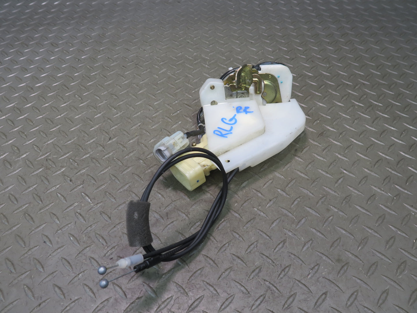 98-05 Lexus UZS160 GS300 GS400 GS430 Rear Right Door Lock Latch Actuator OEM