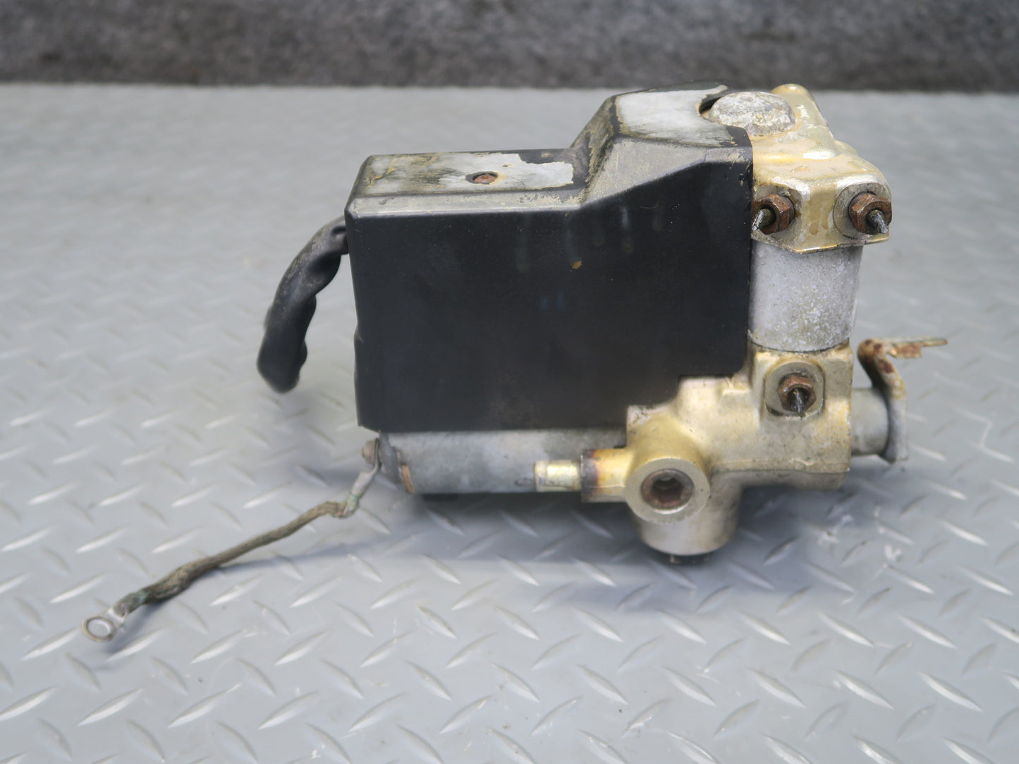 88-93 Mercedes W124 300E Anti Lock Brake ABS  Pump Module 0265200043 OEM