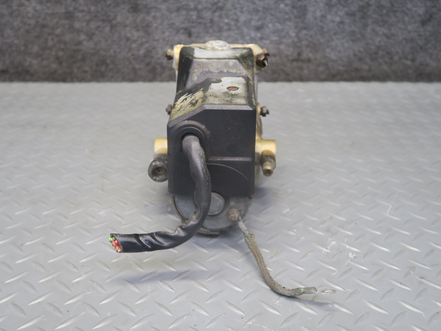 88-93 Mercedes W124 300E Anti Lock Brake ABS  Pump Module 0265200043 OEM