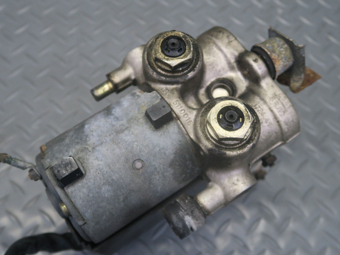 88-93 Mercedes W124 300E Anti Lock Brake ABS  Pump Module 0265200043 OEM