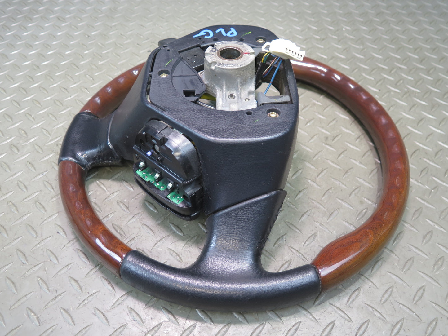 01-05 Lexus UZS160 GS300 GS430 Leather Wood Steering w Controls OEM