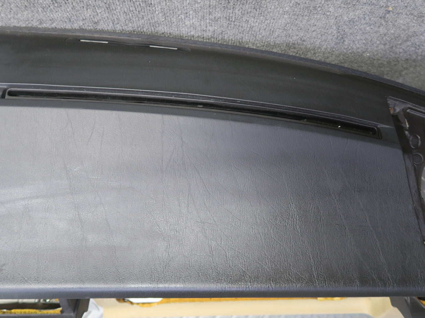90-93 Mercedes W124 300E Dashboard Dash Instrument Panel Cover Panel OEM