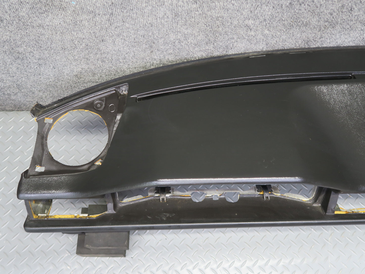 90-93 Mercedes W124 300E Dashboard Dash Instrument Panel Cover Panel OEM