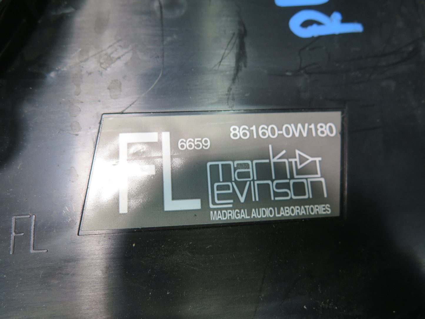 01-05 Lexus UZS160 GS300 GS430 Set of 2 Mark Levinson Front Door Speaker OEM