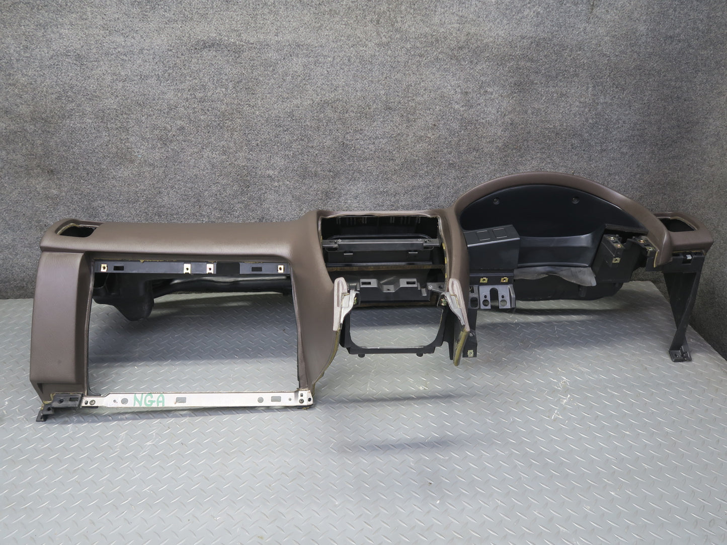 95-97 Nissan Gloria HY33 VIP RHD Front Dash Dashboard Instrument Cover Panel OEM