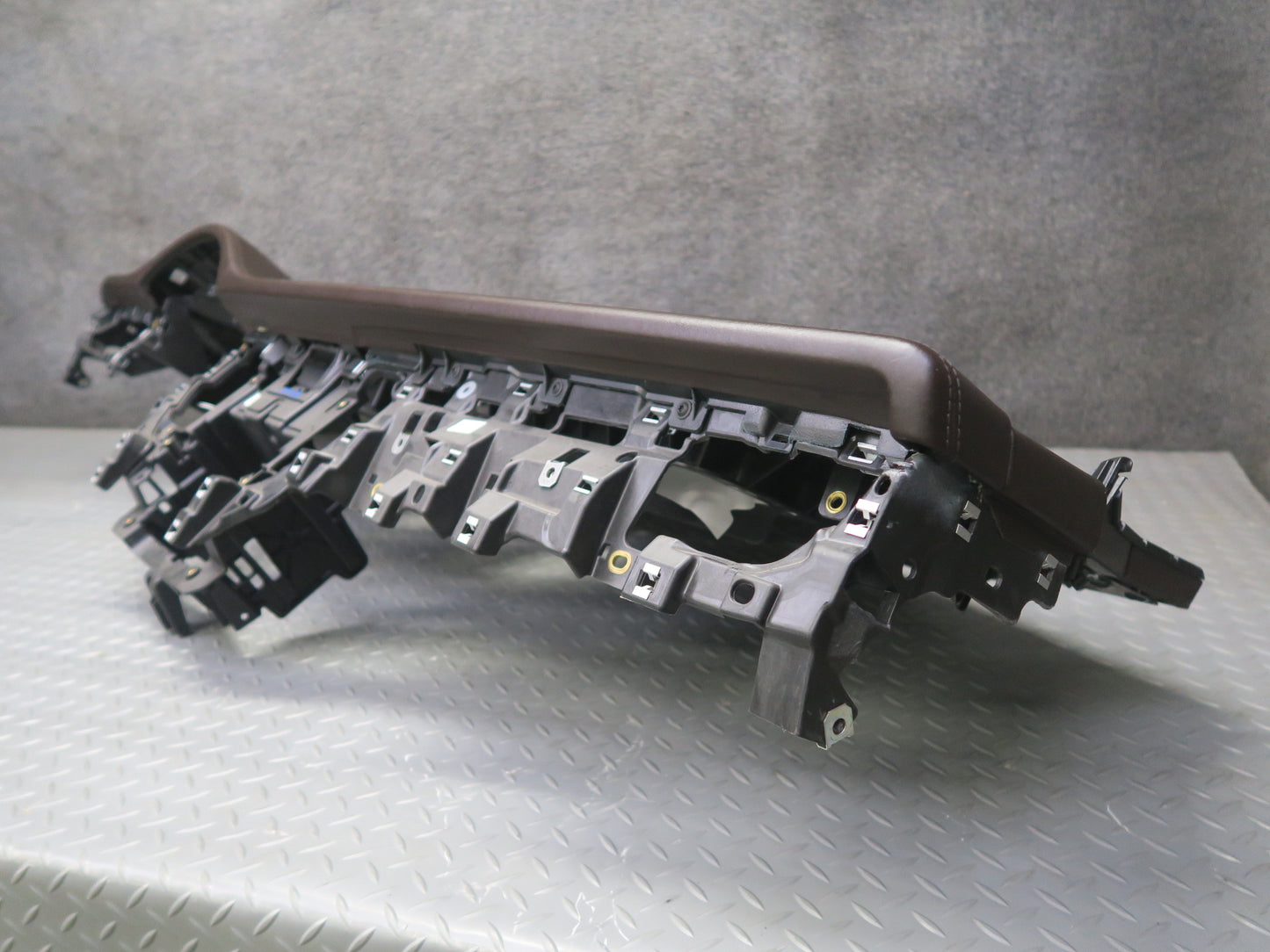 2015-2018 Porsche Macan Front Dashboard Dash Instrument Panel Frame Espresso