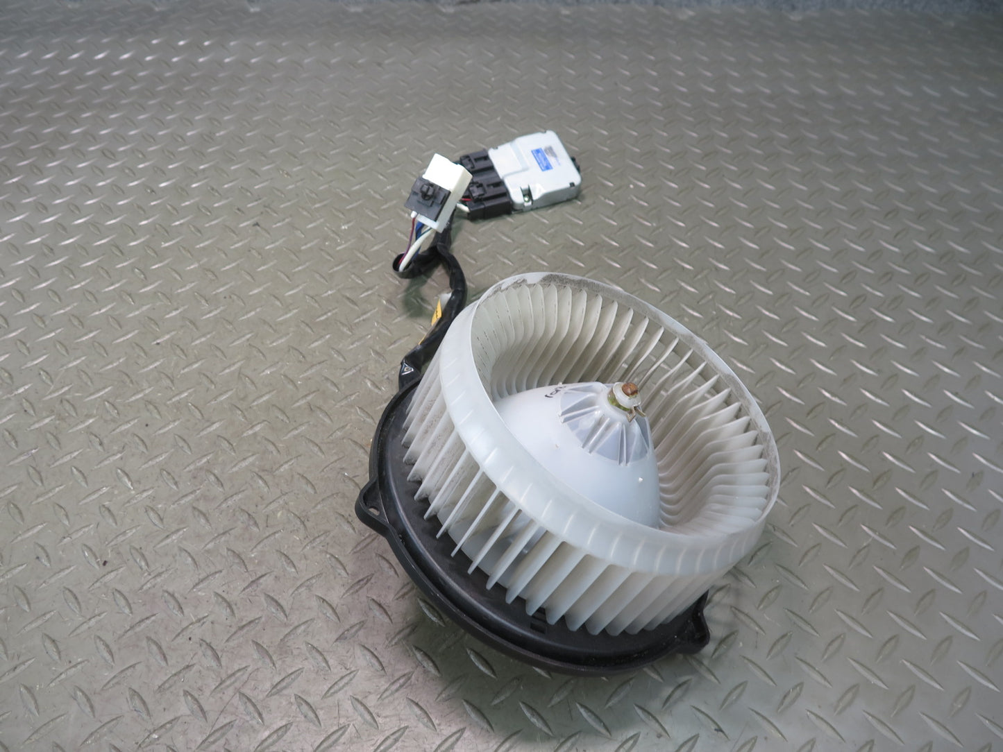 01-05 Lexus GS300 GS430 A/C Heater Blower Motor Fan Control Module Set OEM