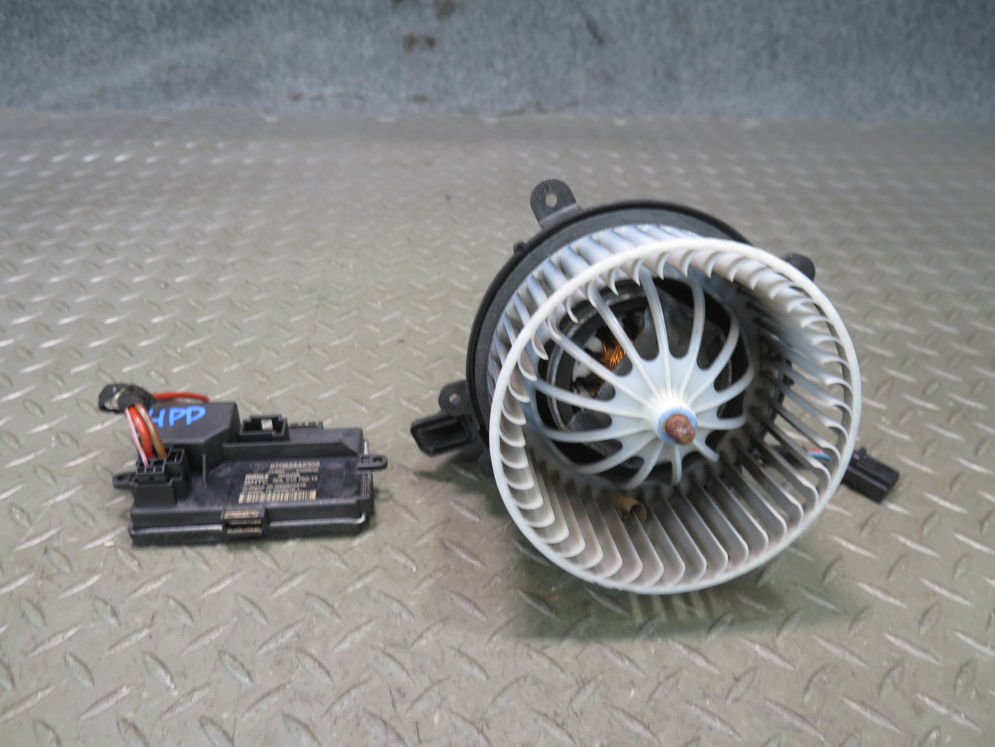 12-16 Porsche Panamera 970 A/C Heater Blower Motor Fan W/ Resistor & Regulator