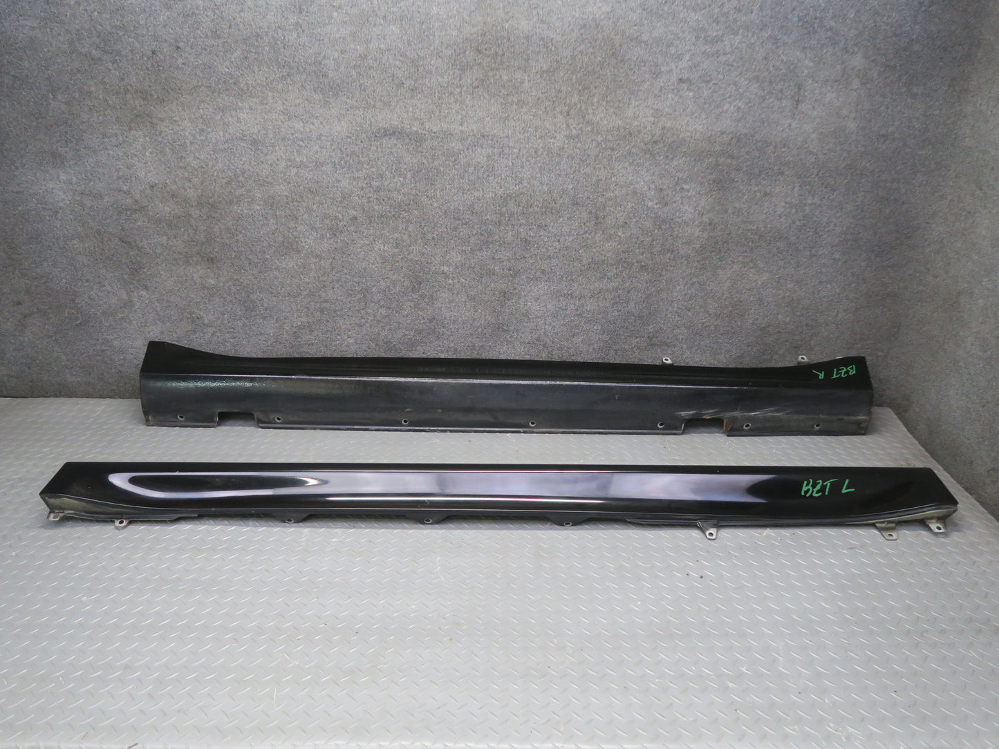 97-02 BMW E36/7 Z3 Left & Right Side Skirt Rocker Panel Molding Set Black OEM