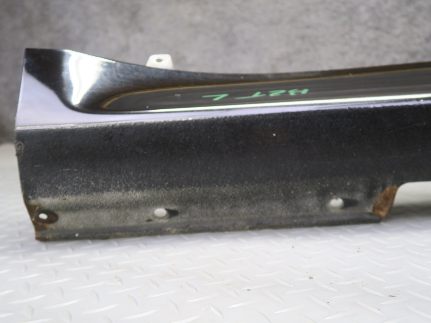 97-02 BMW E36/7 Z3 Left & Right Side Skirt Rocker Panel Molding Set Black OEM