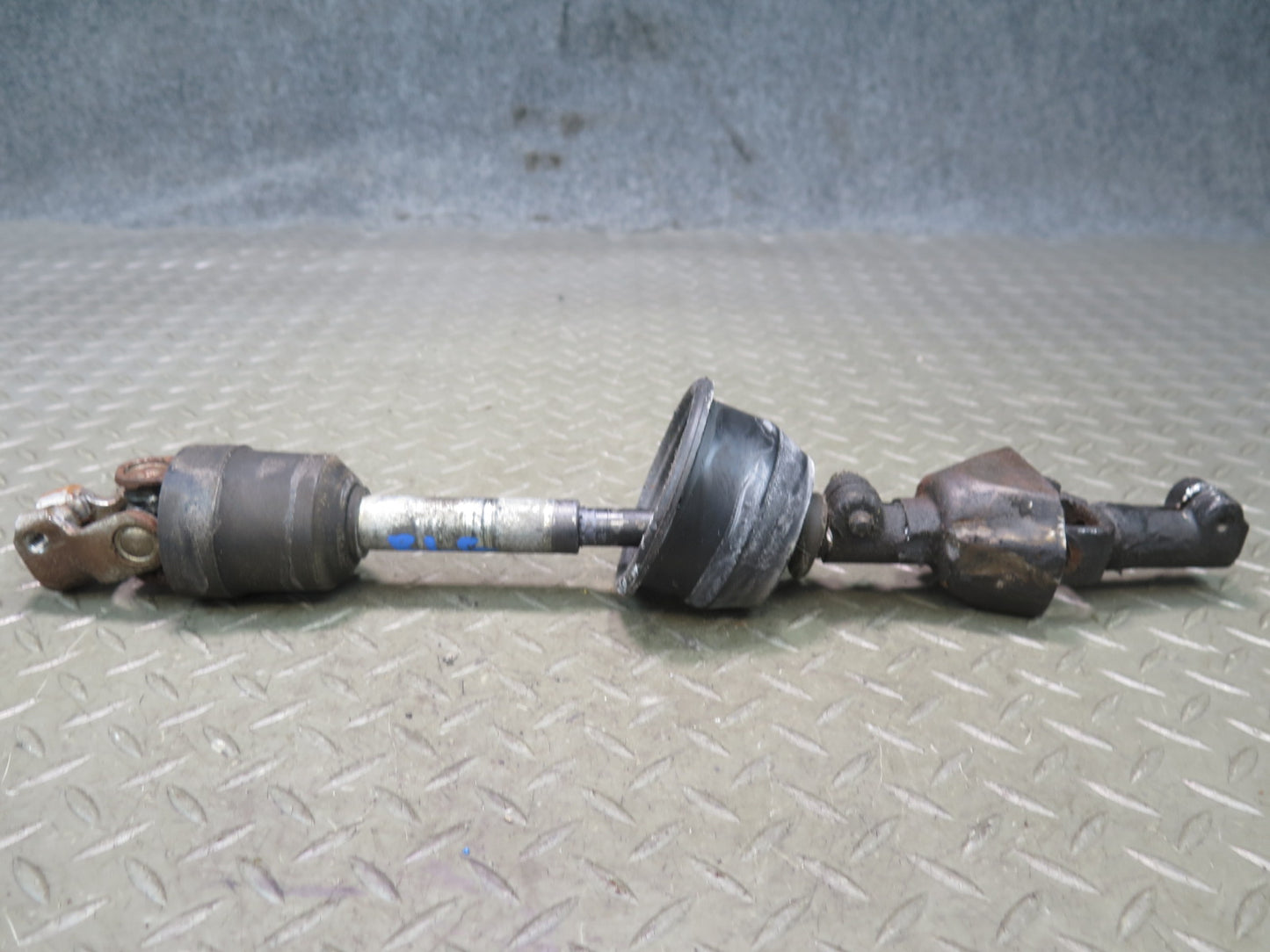 98-03 Lexus UZS160 GS430 Steering Column Intermediate Linkage U Joint Shaft OEM